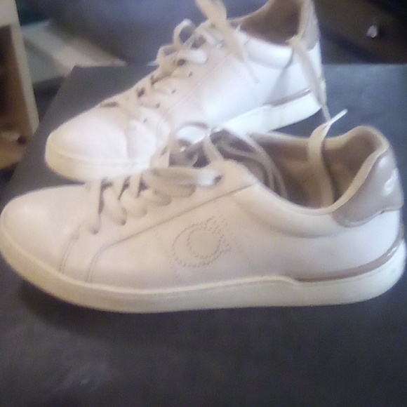 Coach sneakers size 5.1/2 tan and brown,carefully worn leather - Picture 3 of 5